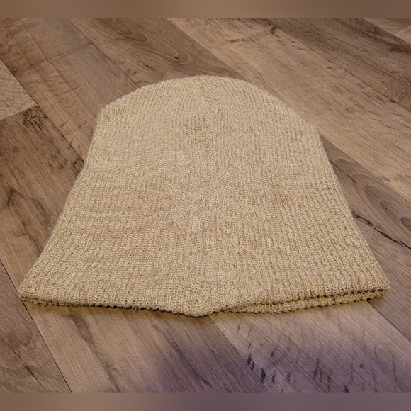 Super Slouchy Oversized Beanie - Picture 5 of 9